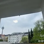 Cozy Apartment City Nightlife